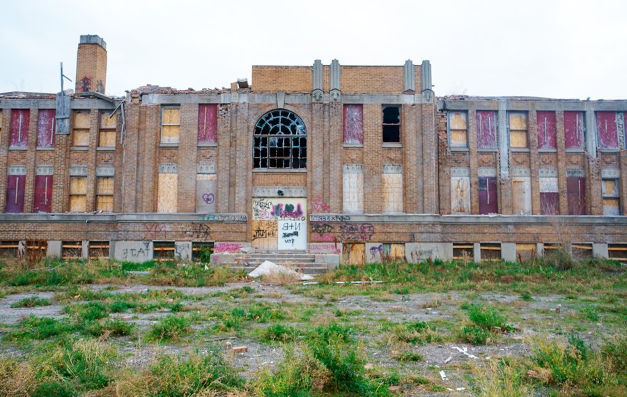 Abandoned farm building
